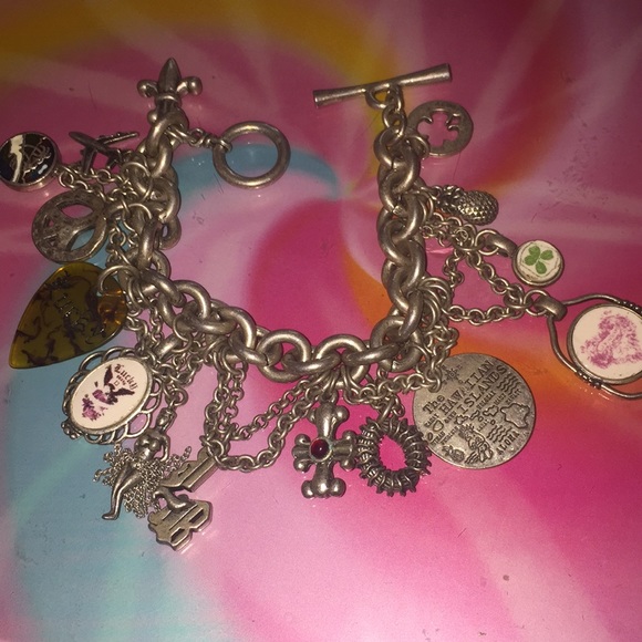 Lucky Brand Jewelry - LUCKY BRAND Vintage Hawaiian bracelet